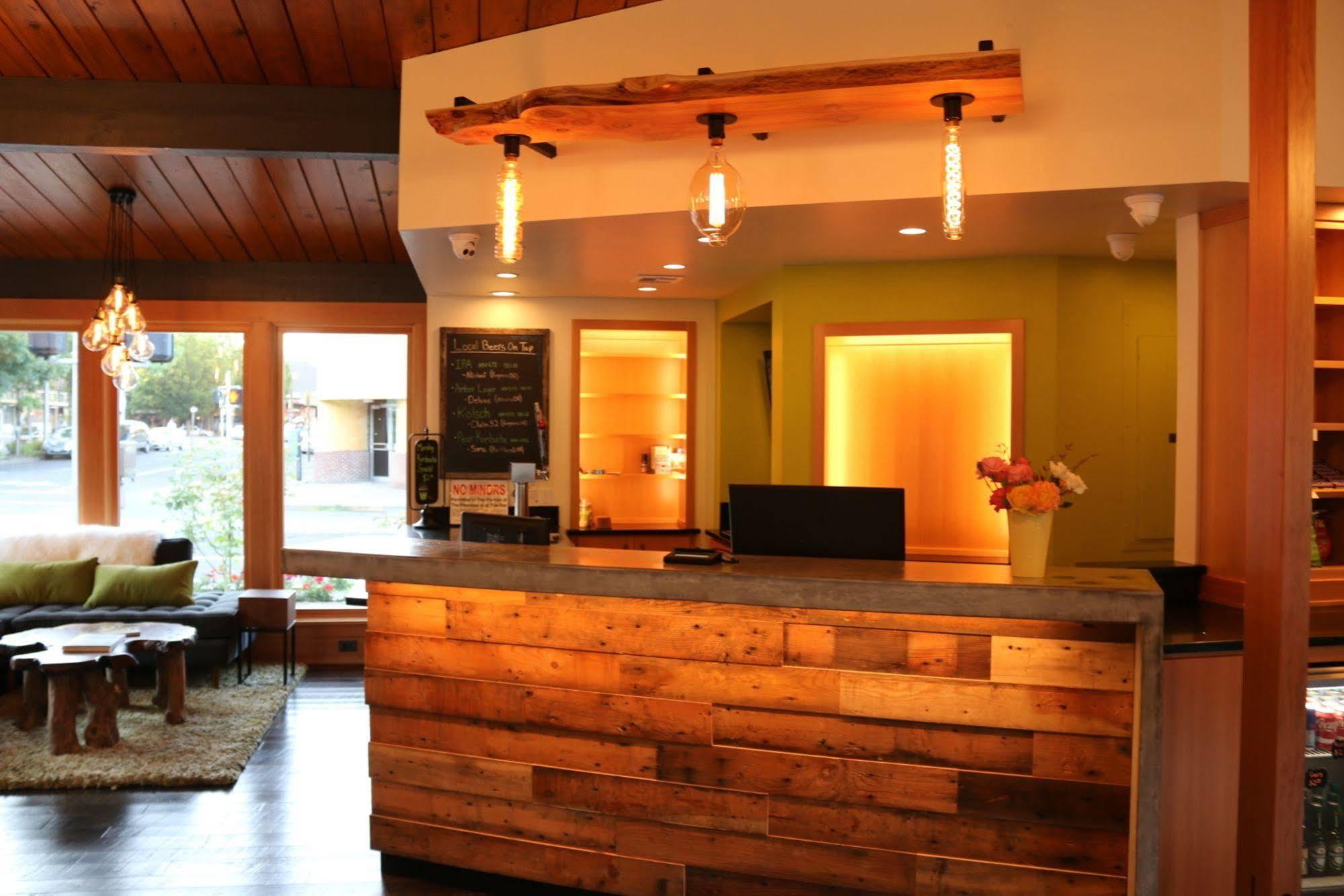 Timbers Inn Eugene Exterior photo